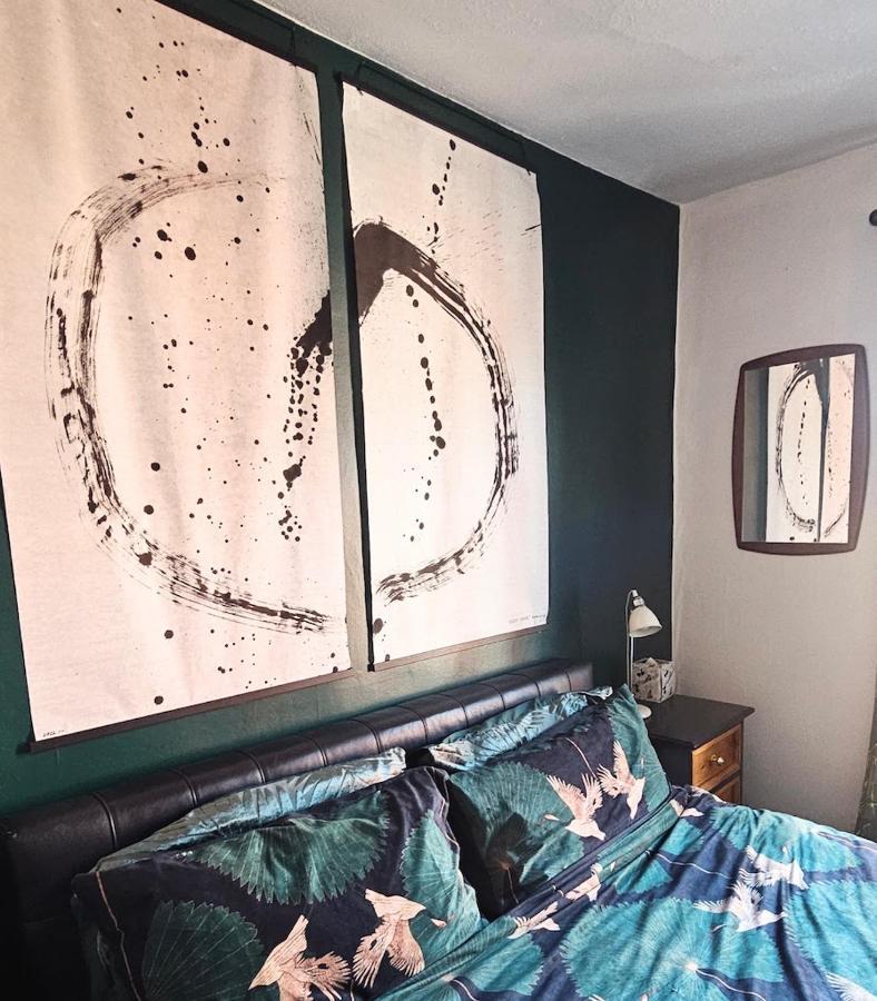 Apartment No.2 Boutique Art Townhouse  *