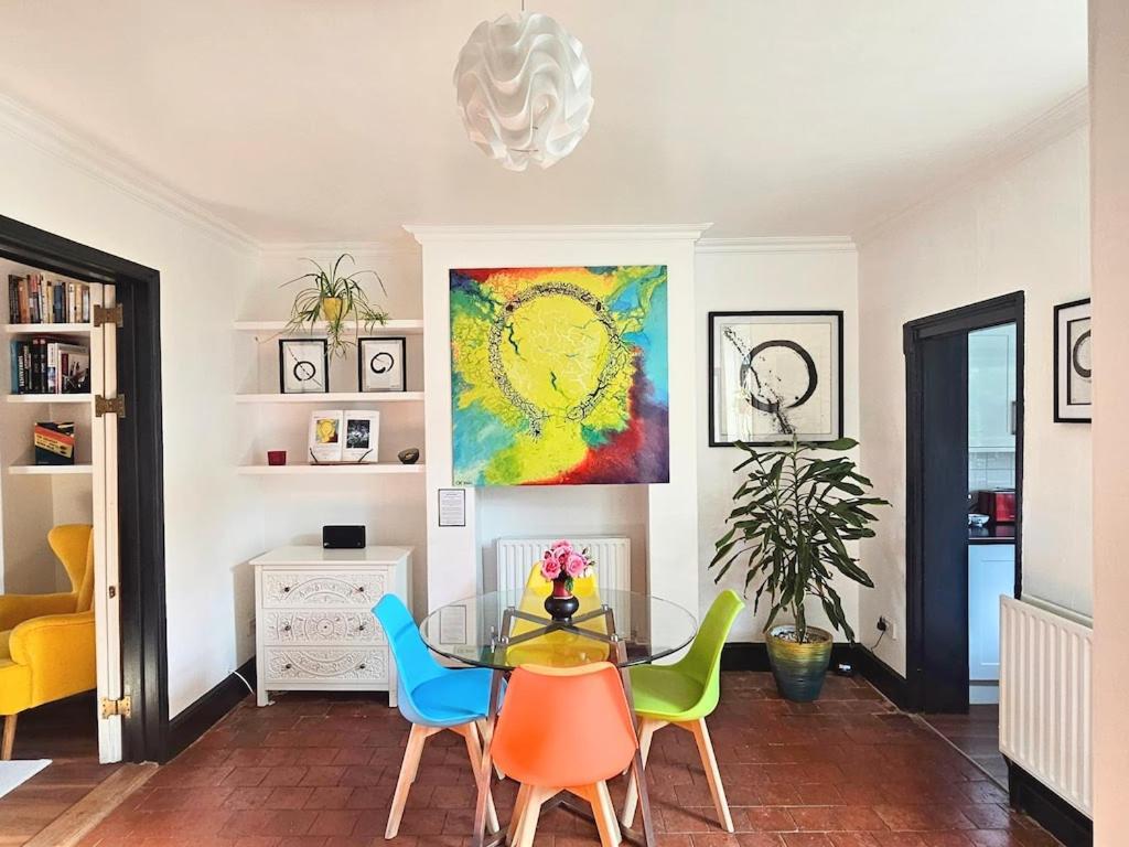 No.2 Boutique Art Townhouse  Apartment Lincoln